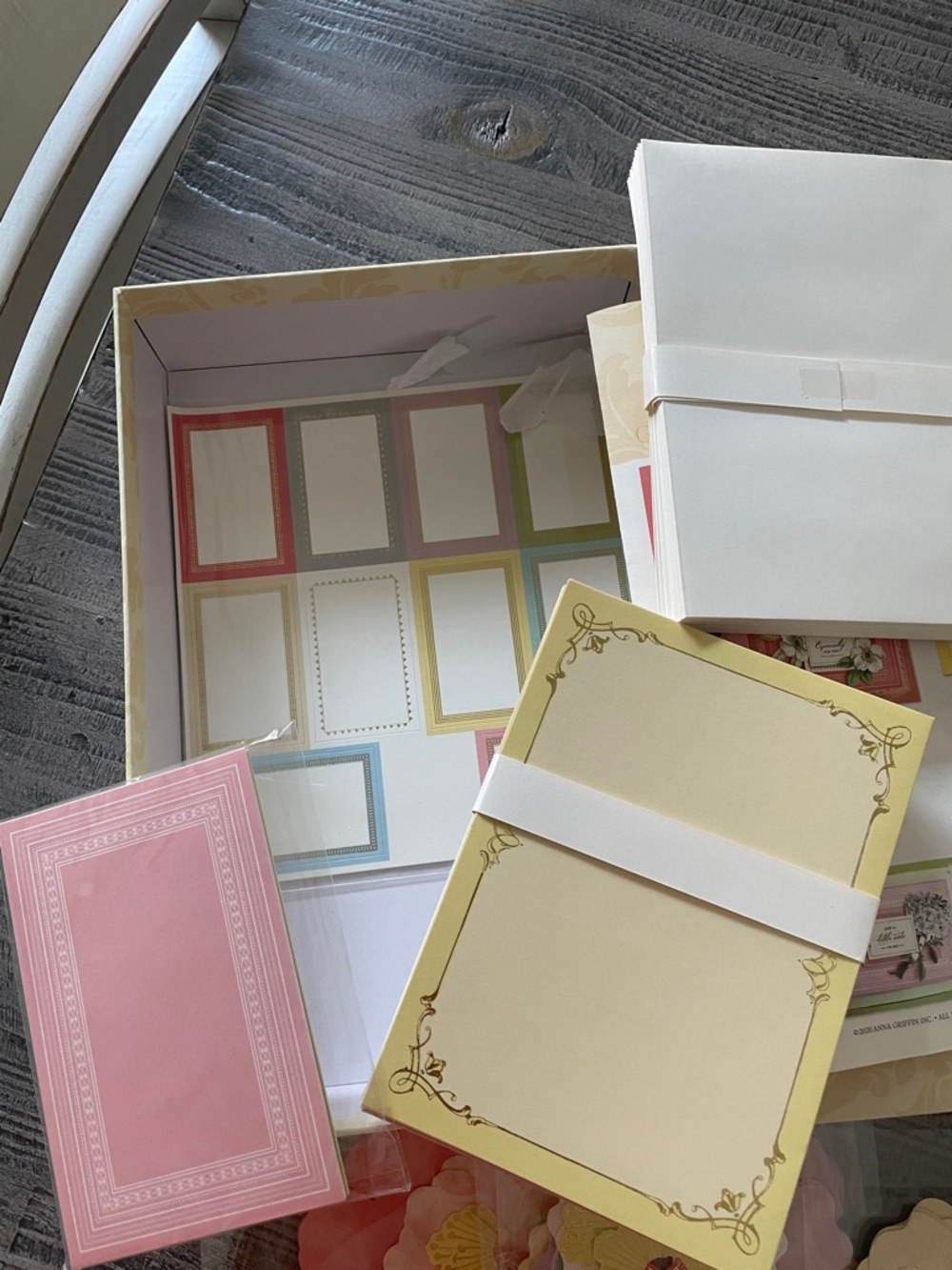 Anna Griffin Floral Pop Up card making kit - Picture 4 of 4